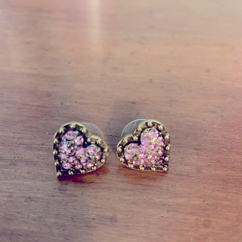 Betsey Johnson - Heart Studs